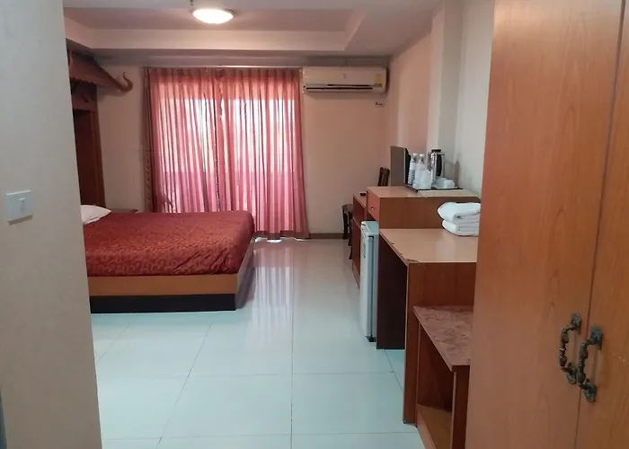 Convenient Resort, Suvarnabhumi Airport Hotel