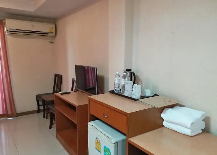 Convenient Resort, Suvarnabhumi Airport Hotel