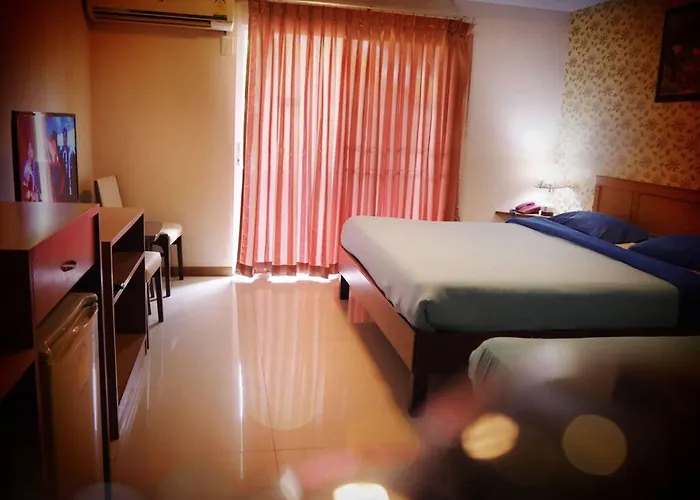Hotel Convenient Resort, Suvarnabhumi Airport 3*
