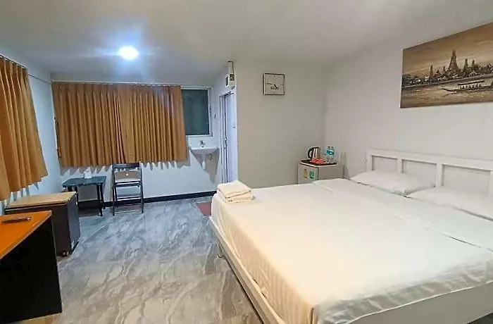 Hotel Convenient Resort, Suvarnabhumi Airport 3*